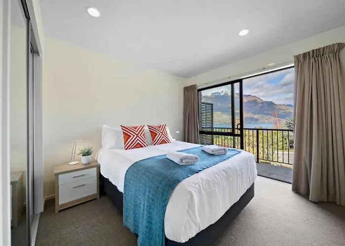 Sunshine Bay Escape - Close To Central Queenstown